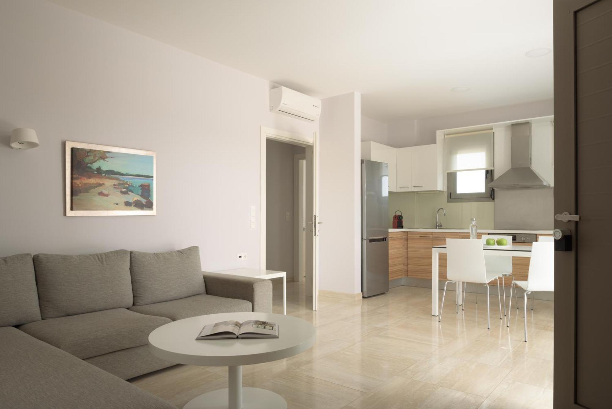 Eco Villa, A Perfect Escape Close To The Beach, By Thinkvilla Maroulás Екстериор снимка