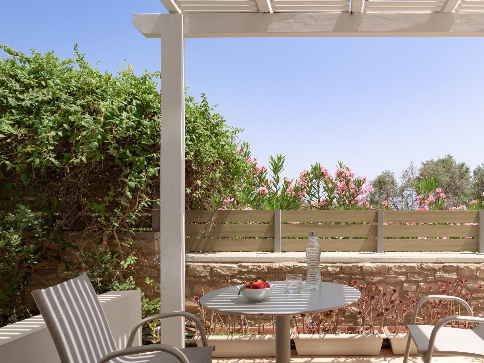 Eco Villa, A Perfect Escape Close To The Beach, By Thinkvilla Maroulás Екстериор снимка